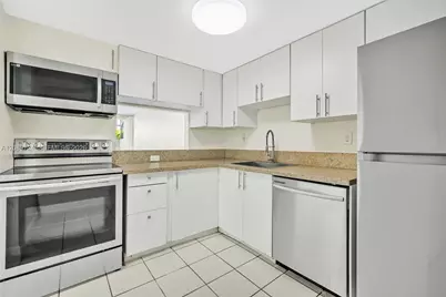10525 SW 112th Ave #113, Miami, FL 33176 - Photo 13