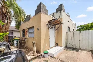 618 N D St, Boynton Beach, FL 33460 - Photo 1