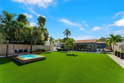 925 Stillwater Dr #., Miami Beach, FL 33141 - Photo 29