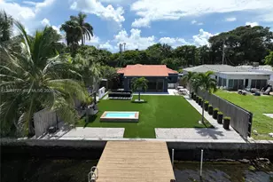 925 Stillwater Dr, Miami Beach, FL 33141 - Photo 39