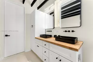 925 Stillwater Dr, Miami Beach, FL 33141 - Photo 23