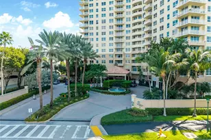 19501 W Country Club Dr, Aventura, FL 33180 - Photo 15