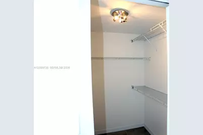 1 Glen Royal Pkwy #1401, Miami, FL 33125 - Photo 9