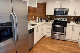 500 Bayview Dr, Sunny Isles Beach, FL 33160 - Photo 7