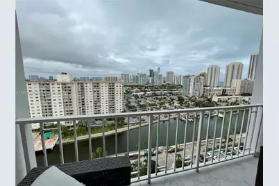 500 Bayview Dr #1719, Sunny Isles Beach, FL 33160 - Photo 3