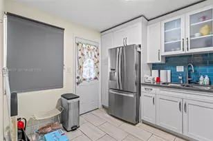 1481 NE Miami Gardens Dr, Miami, FL 33179 - Photo 15