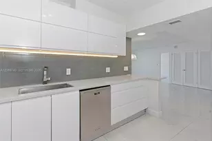 9 Island Ave, Miami Beach, FL 33139 - Photo 7