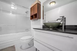 690 SW 1st Ct, Miami, FL 33130 - Photo 27