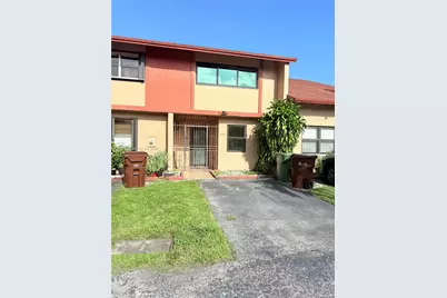 4085 W 8th Ct #82, Hialeah, FL 33012 - Photo 1