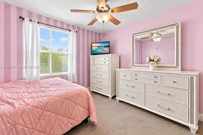 10251 NW 3rd St, Pembroke Pines, FL 33026 - Photo 27