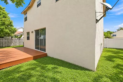 10251 NW 3rd St, Pembroke Pines, FL 33026 - Photo 33