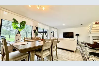 9825 Costa Del Sol Blvd #C105, Doral, FL 33178 - Photo 5
