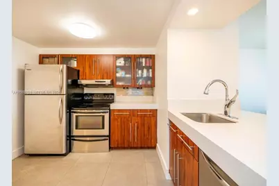 555 NE 15th St #26E, Miami, FL 33132 - Photo 9
