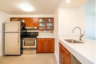 555 NE 15th St, Miami, FL 33132 - Photo 9
