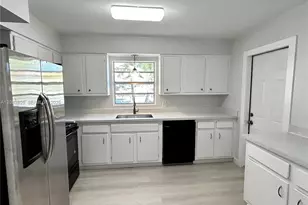 2416 SE 2nd St, Pompano Beach, FL 33062 - Photo 7