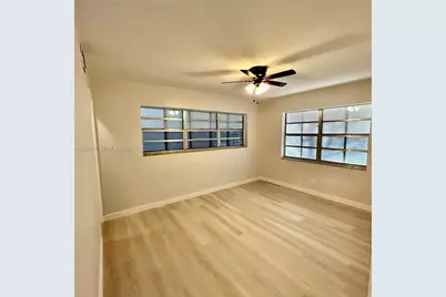 2416 SE 2nd St #1, Pompano Beach, FL 33062 - Photo 9