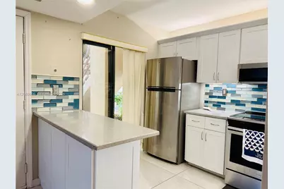 20120 NE 3rd Ct #7, Miami, FL 33179 - Photo 7