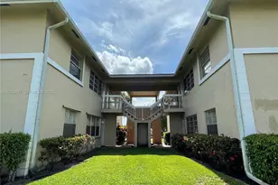 821 Twin Lakes Dr, Coral Springs, FL 33071 - Photo 37
