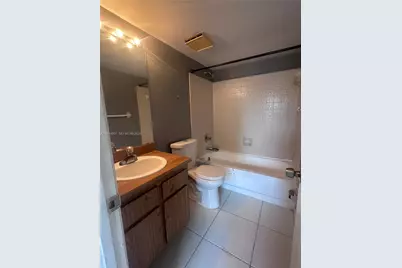 821 Twin Lakes Dr #31-H, Coral Springs, FL 33071 - Photo 15