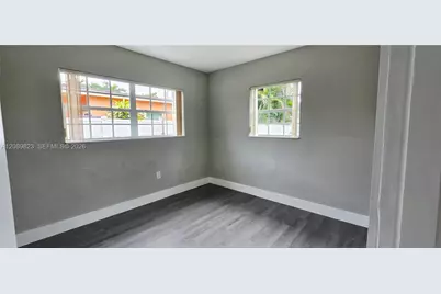 580 W 34th Pl #0, Hialeah, FL 33012 - Photo 15