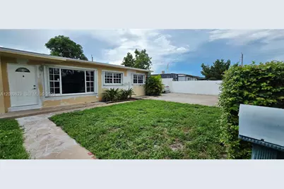 580 W 34th Pl #0, Hialeah, FL 33012 - Photo 3