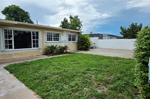 580 W 34th Pl, Hialeah, FL 33012 - Photo 3