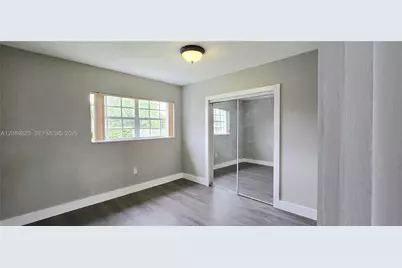 580 W 34th Pl #0, Hialeah, FL 33012 - Photo 13