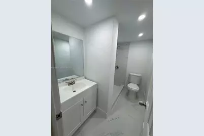 1653 NW 1st St #1, Miami, FL 33125 - Photo 7