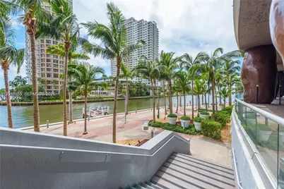 485 Brickell Avenue #1611, Miami, FL 33131 - Photo 21
