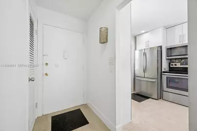 233 NE 14th Ave #2nd floor, Hallandale Beach, FL 33009 - Photo 3