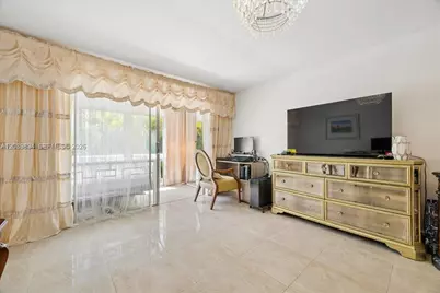 233 NE 14th Ave #2nd floor, Hallandale Beach, FL 33009 - Photo 9