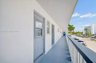 233 NE 14th Ave, Hallandale Beach, FL 33009 - Photo 23