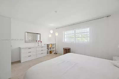 233 NE 14th Ave #2nd floor, Hallandale Beach, FL 33009 - Photo 19