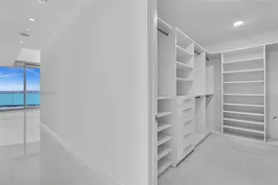 16901 Collins Ave, Sunny Isles Beach, FL 33160 - Photo 17