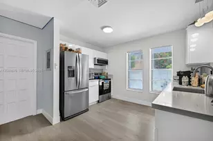 3231 SW 25th St, Miami, FL 33133 - Photo 5