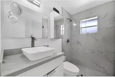3231 SW 25th St #1, Miami, FL 33133 - Photo 9