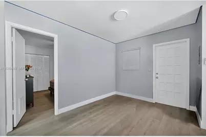 3231 SW 25th St #1, Miami, FL 33133 - Photo 7
