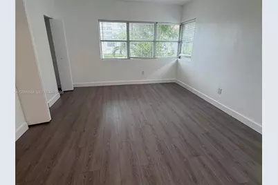 8010 Abbott Ave #5, Miami Beach, FL 33141 - Photo 1