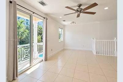 2312 NE 2nd St #2312, Pompano Beach, FL 33062 - Photo 3