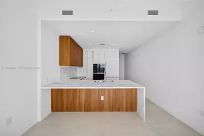 1400 Biscayne Blvd #705, Miami, FL 33132 - Photo 7