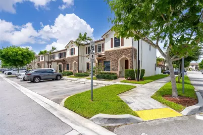 3305 W 93rd Pl, Hialeah, FL 33018 - Photo 3