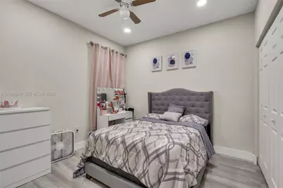 3305 W 93rd Pl, Hialeah, FL 33018 - Photo 21