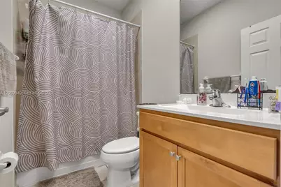 3305 W 93rd Pl, Hialeah, FL 33018 - Photo 15