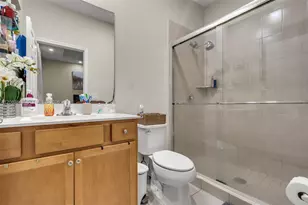 3305 W 93rd Pl, Hialeah, FL 33018 - Photo 19