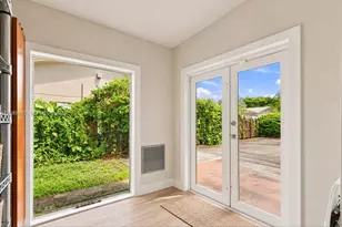 6121 NW 40th St, Virginia Gardens, FL 33166 - Photo 7