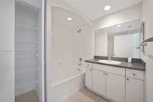 9172 Collins Ave, Surfside, FL 33154 - Photo 15