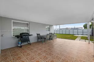 6049 W 14th Ct, Hialeah, FL 33012 - Photo 35