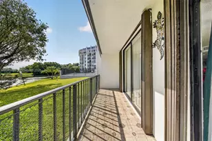9686 Fontainebleau Blvd, Miami, FL 33172 - Photo 55