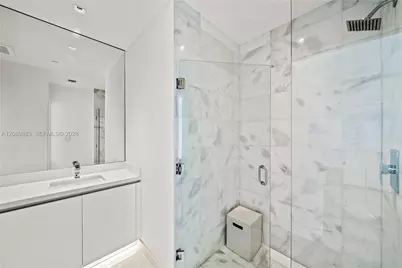 801 S Pointe Dr #PH 2, Miami Beach, FL 33139 - Photo 39