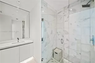 801 South Pointe Dr, Miami Beach, FL 33139 - Photo 39